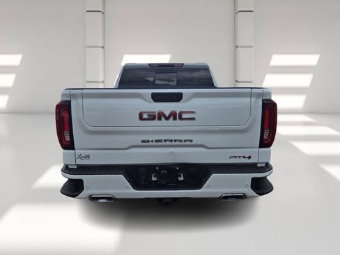 Used 2024 GMC Sierra 1500 AT4 w/ Technology Package AWD/4WD image 6