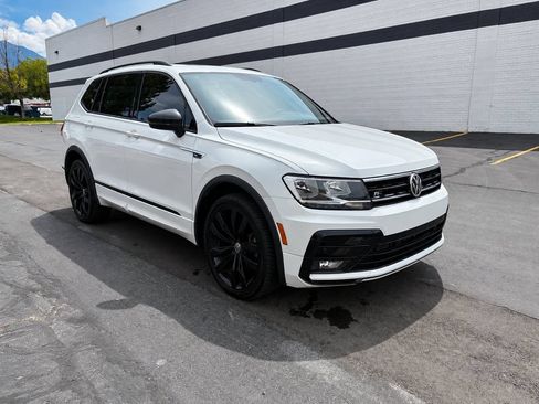 Used 2020 Volkswagen Tiguan SE R-Line FWD image 8