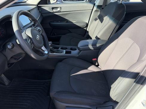 Used 2018 Kia Optima LX image 15
