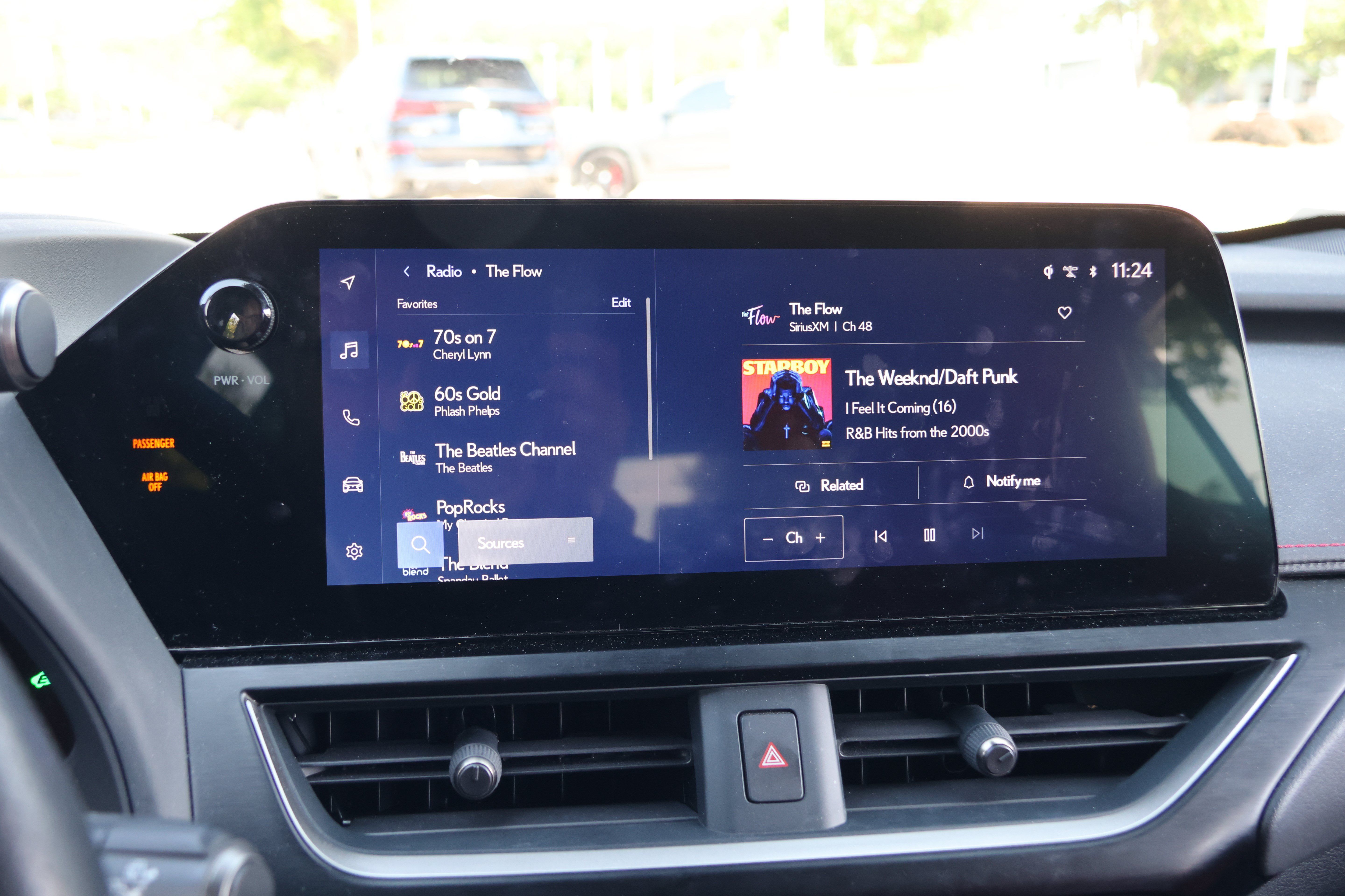 Certified 2023 Lexus UX 250h F Sport FWD image 23