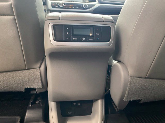 Used 2018 Toyota Highlander Limited w/ Protection Package #3 AWD/4WD image 22