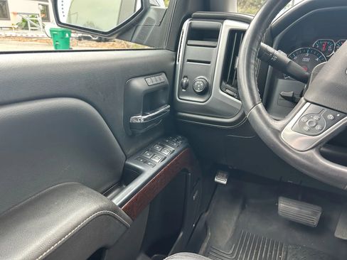 Used 2017 GMC Sierra 1500 SLT w/ SLT Preferred Package image 15