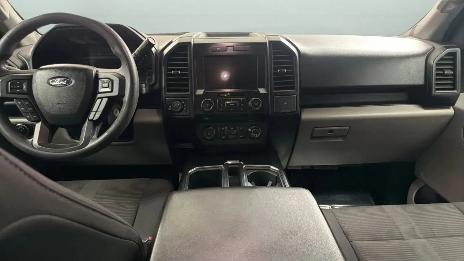 Used 2017 Ford F150 XL w/ Equipment Group 101A Mid AWD/4WD image 16