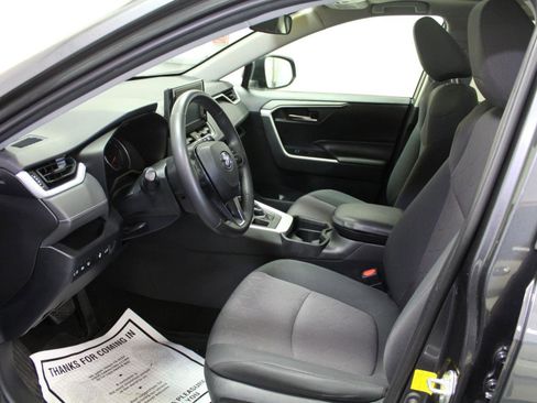 Used 2019 Toyota RAV4 XLE w/ Convenience Package image 19