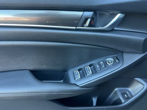 Used 2020 Honda Accord Sport image 12