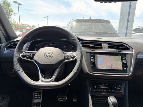 Used 2024 Volkswagen Tiguan SEL R-Line AWD/4WD image 12