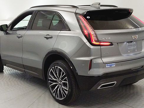 Used 2024 Cadillac XT4 Sport AWD/4WD image 4