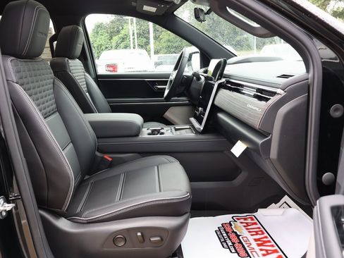 New 2025 GMC Sierra EV Denali image 40