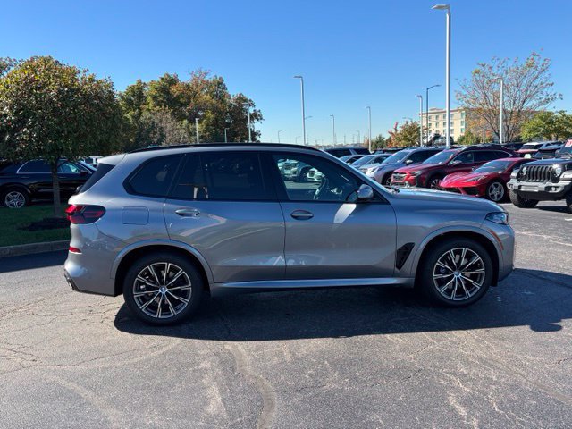 Used 2024 BMW X5 xDrive40i w/ M Sport Package AWD/4WD image 14