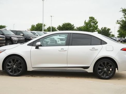 Used 2024 Toyota Corolla SE FWD image 6