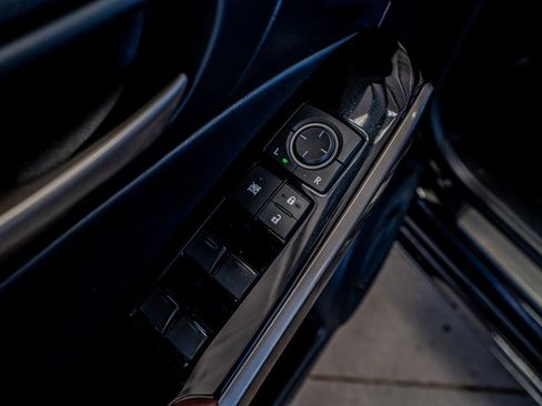 Used 2017 Lexus IS 200t 200t image 30