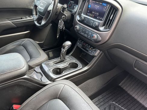 Used 2022 GMC Canyon AT4 w/ Trailering Package AWD/4WD image 15