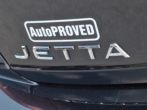 Used 2022 Volkswagen Jetta SE FWD image 29