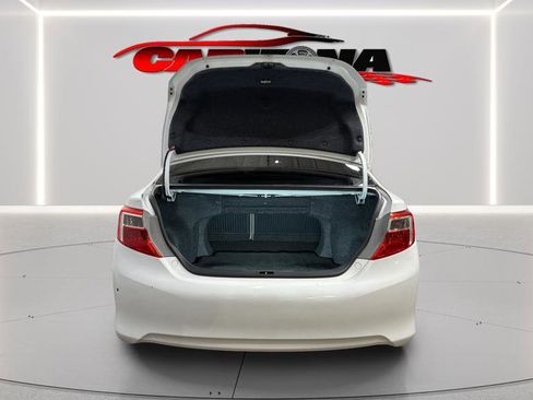 Used 2014 Toyota Camry LE image 33