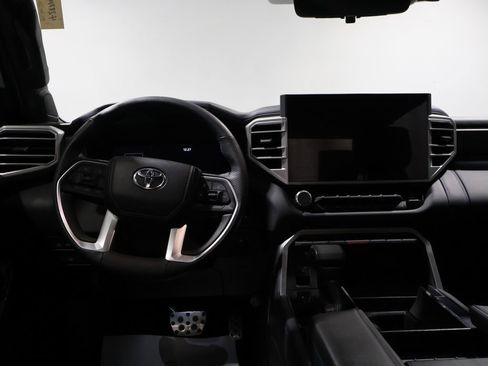 Used 2025 Toyota Tundra Platinum image 18