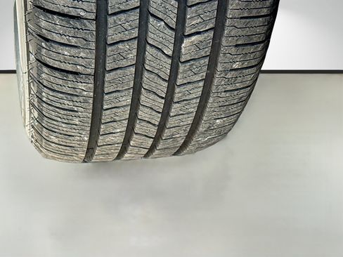 Used 2022 Ford F150 Limited AWD/4WD image 9