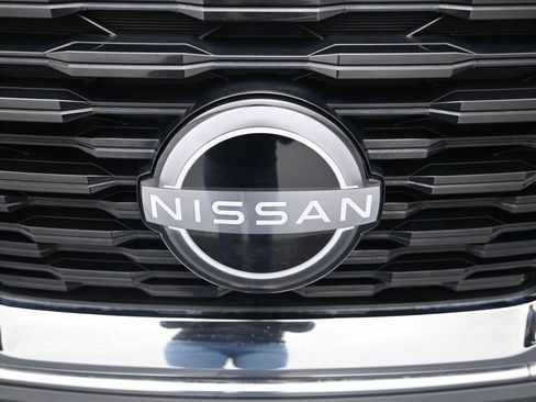 Used 2022 Nissan Rogue SL image 30