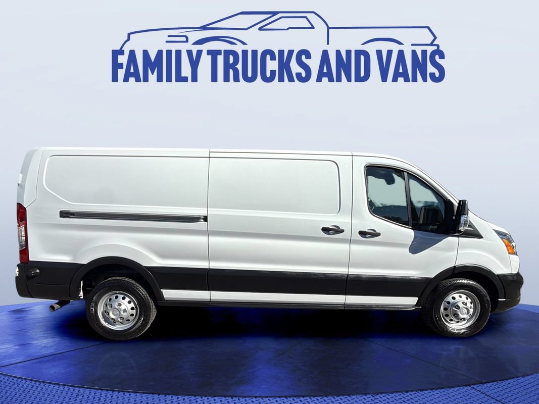 Used 2022 Ford Transit 250 Low Roof AWD w/ Exterior Upgrade Package image 6
