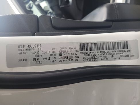 Used 2020 Jeep Grand Cherokee Limited AWD/4WD image 33
