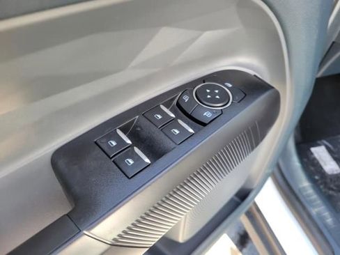 New 2025 Ford Maverick XL w/ Equipment Group 101A image 21