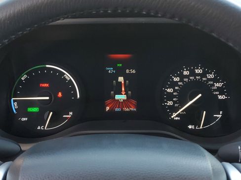 Used 2024 Toyota Sienna XLE image 24