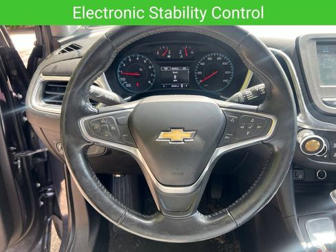 Used 2018 Chevrolet Equinox LT FWD image 23