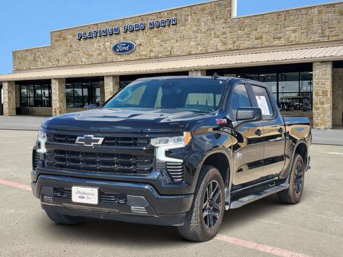 Used 2025 Chevrolet Silverado 1500 RST w/ Texas Edition Plus AWD/4WD image 2