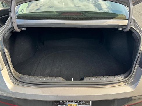 Used 2024 Hyundai Elantra SEL FWD image 10