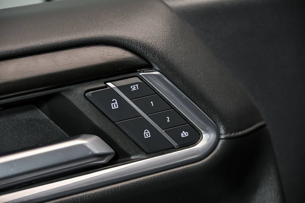 Used 2024 GMC Sierra 1500 Denali AWD/4WD image 11