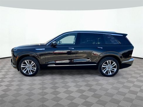New 2026 Cadillac Vistiq Luxury image 4
