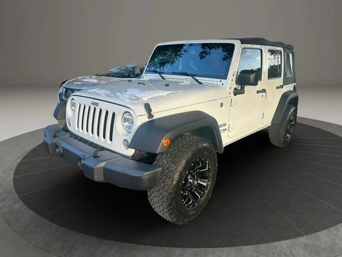 Used 2018 Jeep Wrangler Unlimited Sport S AWD/4WD image 8