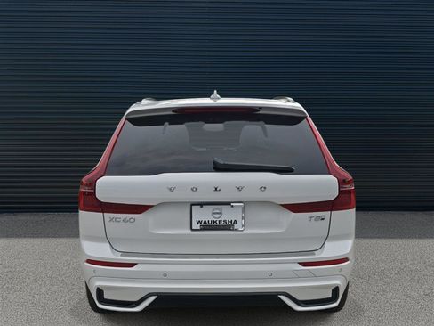 New 2026 Volvo XC60 T8 Plus w/ Protection Package Premier image 4