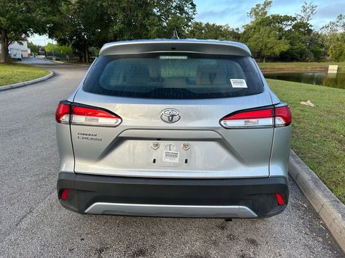 Used 2023 Toyota Corolla Cross L FWD image 5