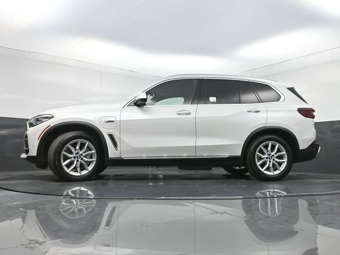 Used 2022 BMW X5 xDrive45e w/ Climate Comfort Package AWD/4WD image 29
