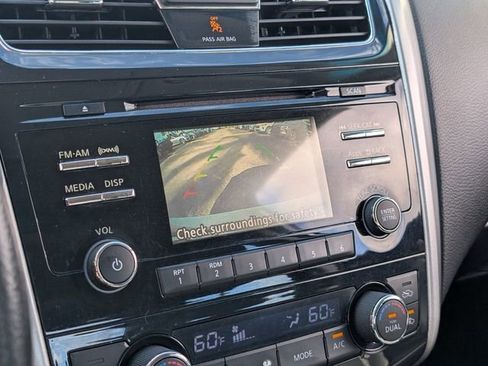 Used 2015 Nissan Altima 2.5 SV w/ Convenience Package image 25