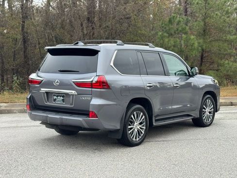 Used 2019 Lexus LX 570 4WD image 13
