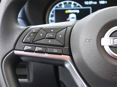 New 2025 Nissan Versa SV w/ Trunk Package image 28