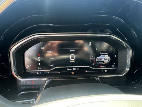 Used 2024 GMC Sierra 1500 Elevation image 18