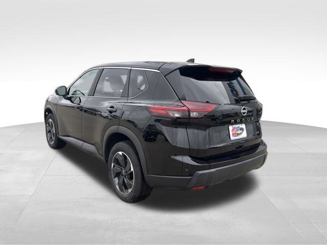 Used 2025 Nissan Rogue SV AWD/4WD image 5