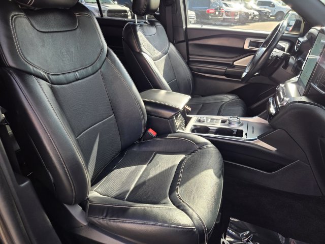 Used 2020 Ford Explorer ST w/ Premium Technology Package AWD/4WD image 12