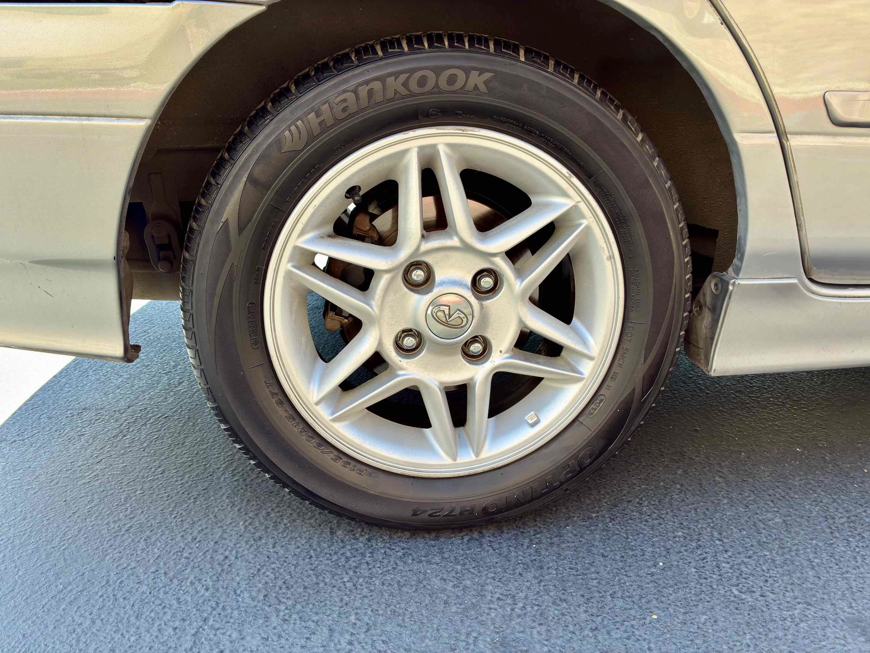 Used 1999 INFINITI G20 FWD image 13