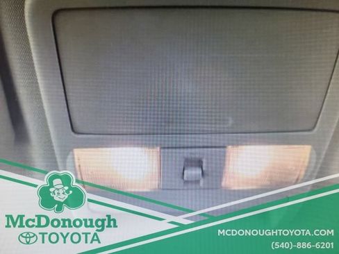 Used 2023 Nissan Frontier SV w/ SV Convenience Package AWD/4WD image 6