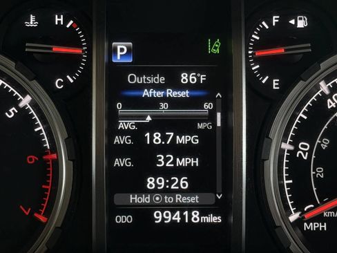 Used 2020 Toyota 4Runner TRD Off-Road Premium w/ TRD Performance Package AWD/4WD image 25