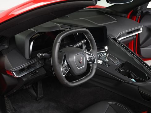 Used 2023 Chevrolet Corvette Stingray Preferred Conv w/ Z51 Performance Package RWD image 32