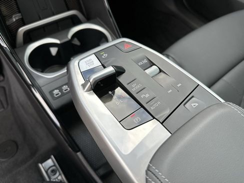 Used 2025 BMW X1 xDrive28i w/ Technology Package image 38