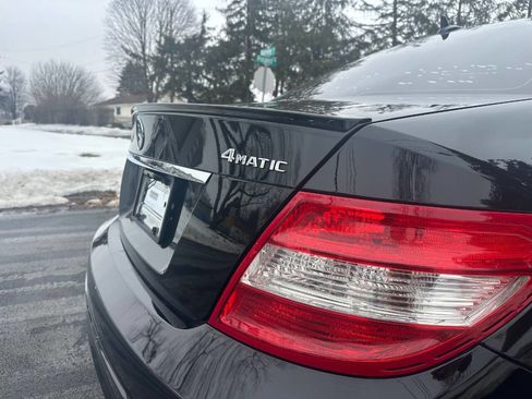 Used 2011 Mercedes-Benz C 300 4MATIC Sedan w/ Multimedia Pkg image 7