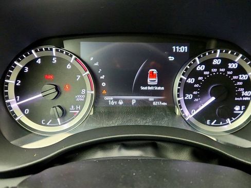 Used 2023 Toyota Highlander XLE image 15