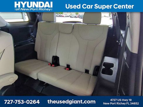 Certified 2024 Hyundai Palisade Calligraphy FWD image 15