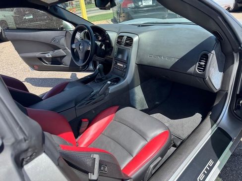 Used 2007 Chevrolet Corvette Z06 w/ Preferred Equipment Group RWD image 24