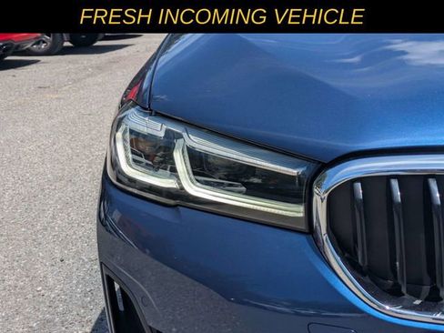 Used 2021 BMW 540i w/ Convenience Package RWD image 9